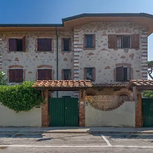 https://villa-il-fortino.it-tuscanyhotel.com