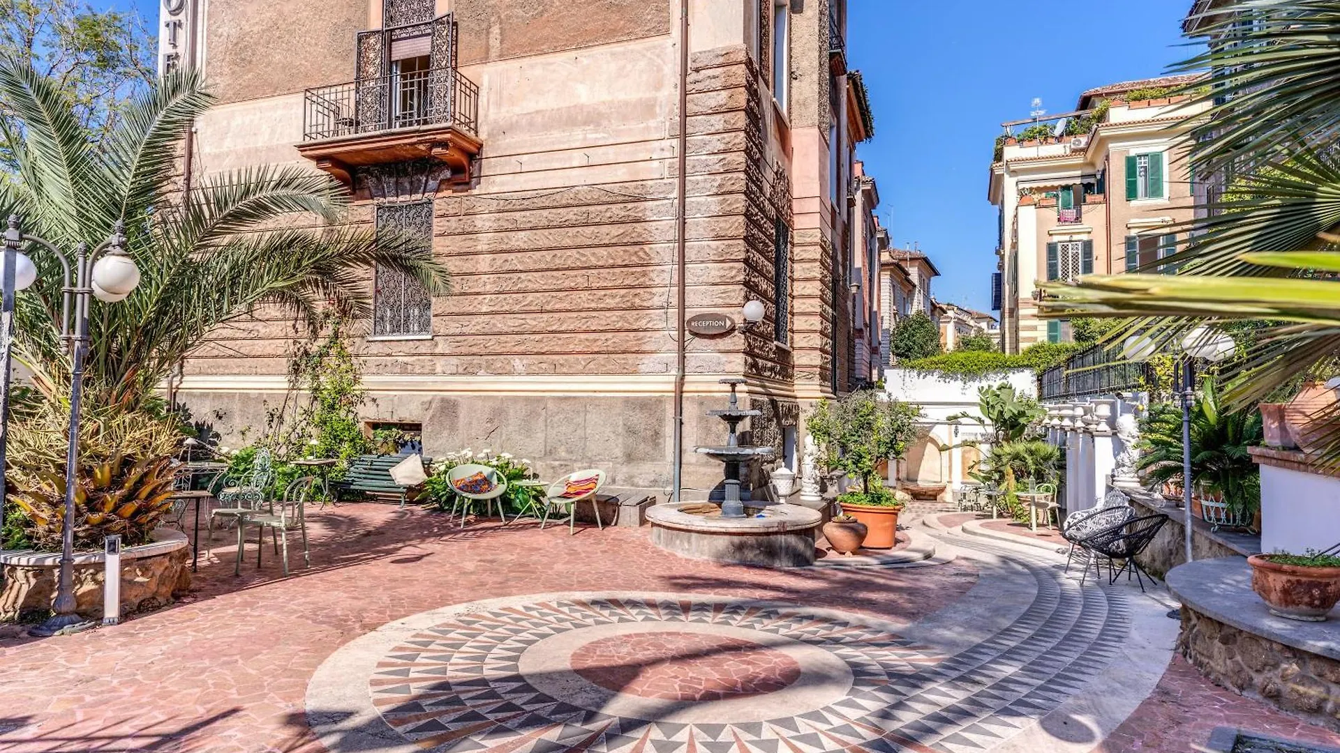 Hotel Emona Aquaeductus Rome 4*,